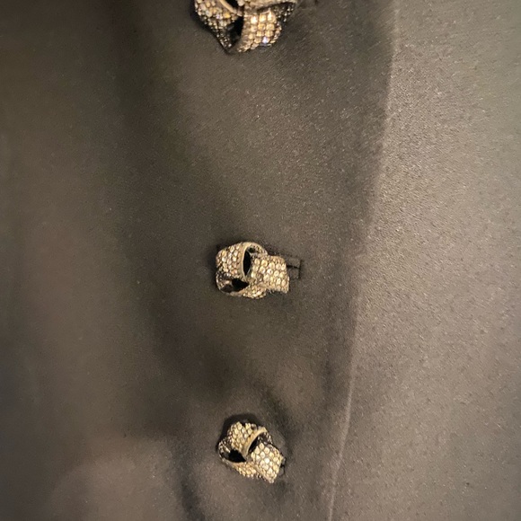 Moshita contour woman’s embleshed suit set - Picture 7 of 13